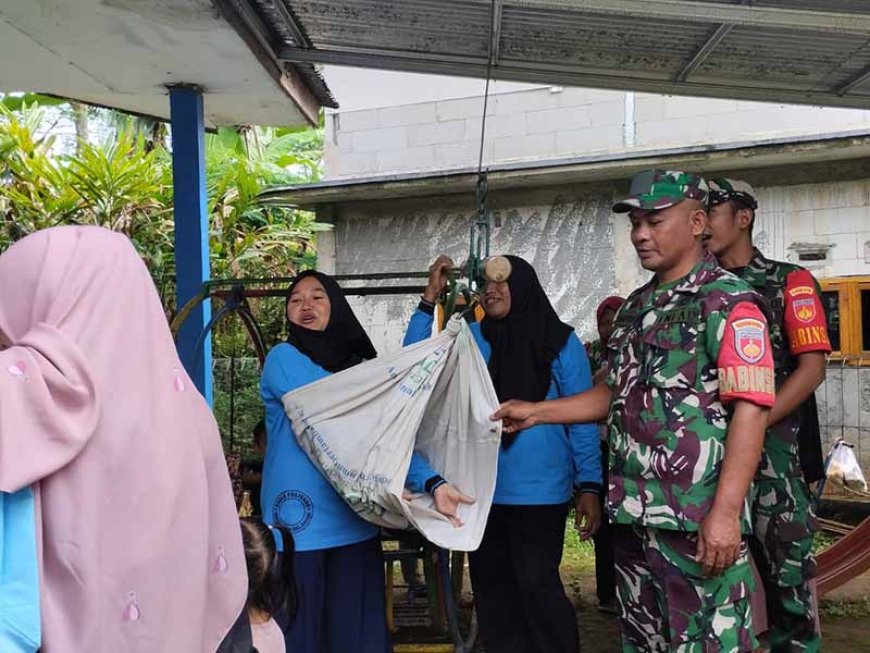 Babinsa Aktif Lakukan Pendampingan Posyandu Di Wilayah Binaannya