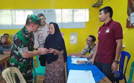 Demi Kelancaran Penyaluran Blt Dd Tni-Polri Melaksanakan Pendampingan Kegiatan