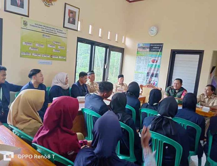 Babinsa Hadiri Penerimaan Kkn Di Desa Binaan