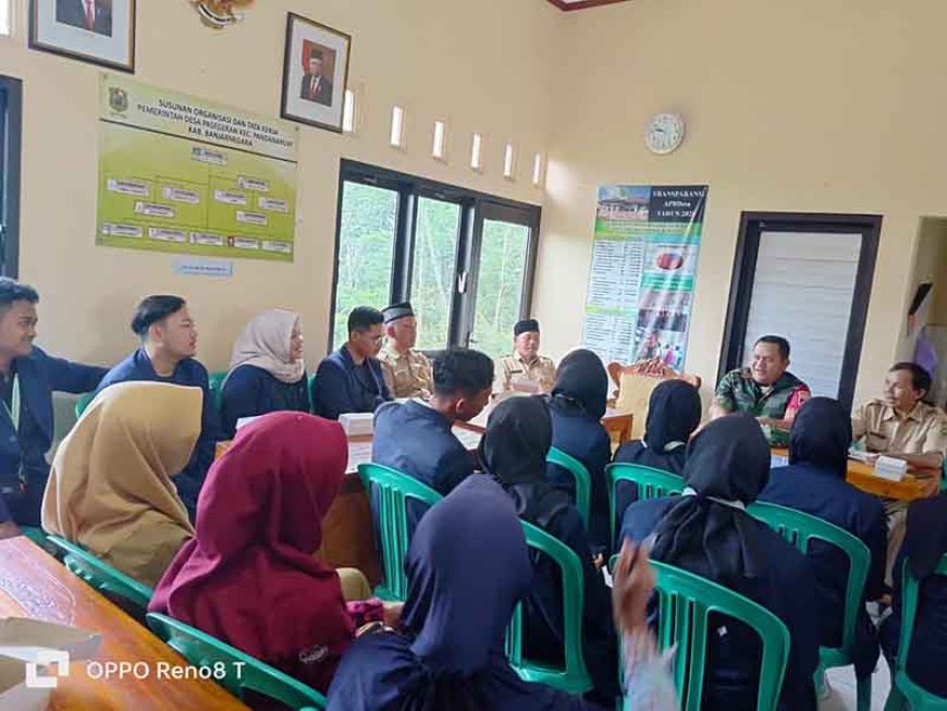 Babinsa Hadiri Penerimaan Kkn Di Desa Binaan