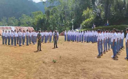 Pekan Kedisiplinan Siswa Babinsa Latih Pbb Smk N 1 Pandanarum