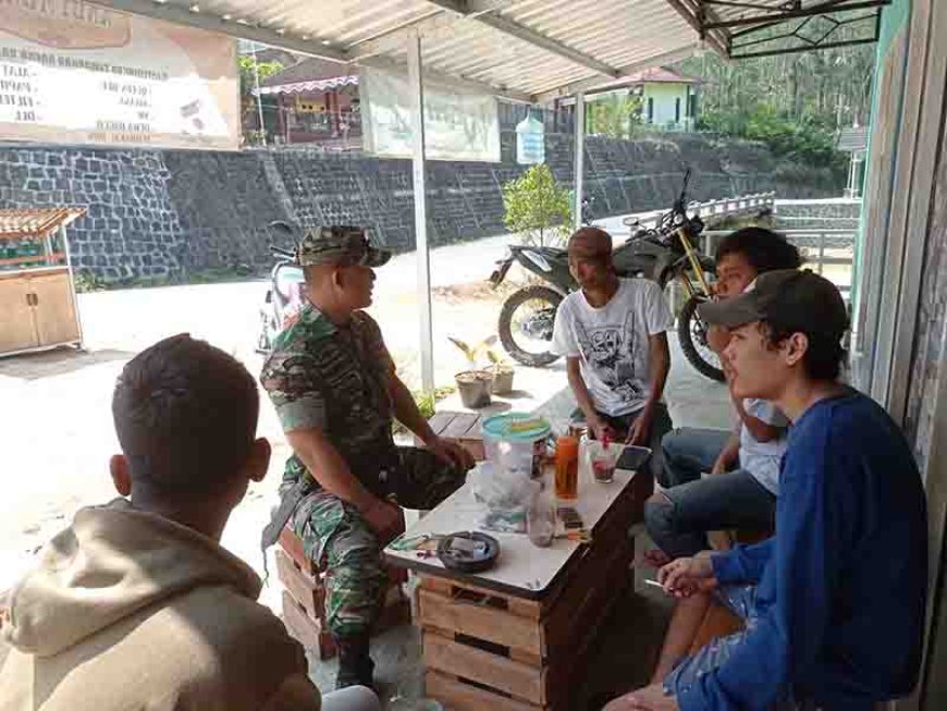 WUJUD SINERGITAS,BABINSA KOMSOS DENGAN MASYARAKAT DESA BINAAN