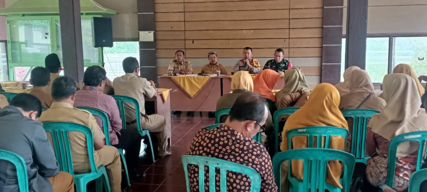 DANPOSRAMIL PANDANARUM KORAMIL 06/KALIBENING Hadiri Rapat Pembentukan Panitia HUT RI ke -79